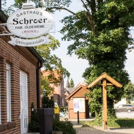 Damals wie heute ein beliebte Gaststätte in der Region um Lingen, Nordhorn, Gronau, Ibbenbüren - Altes Gasthaus Schröer